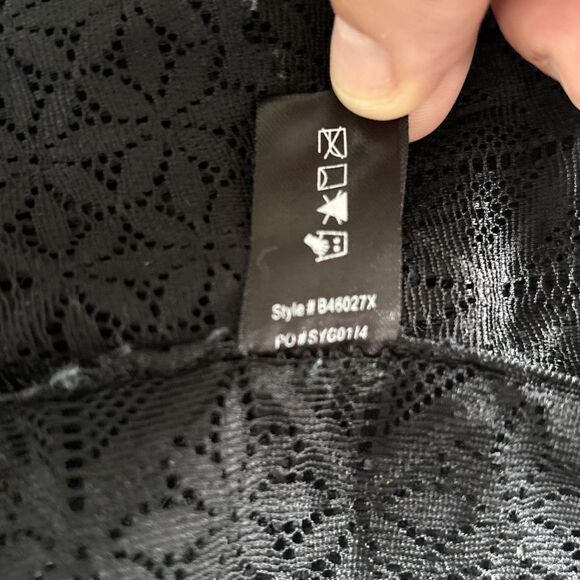 NWOT Black Lace Peep the Scene Cutout Bralette - Women René Rofé Size 2X - Picture 8 of 10